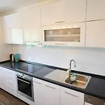 R Villa
